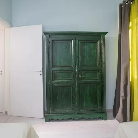 Gghh House